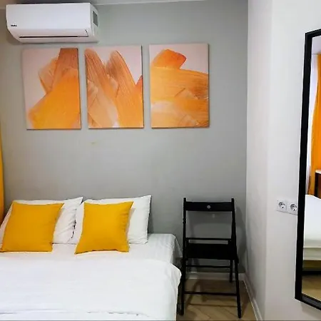 Myfreedom поруч із метро палац україни Apartamento *